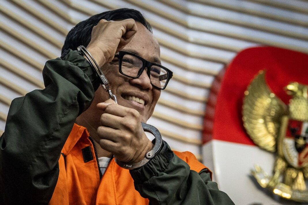 普拉博沃总统(Prabowo Subianto)正式革职伊曼纽尔(Immanuel Ebenezer)的劳工部副部长职务。相关总统决定书已由普拉博沃总统签署。