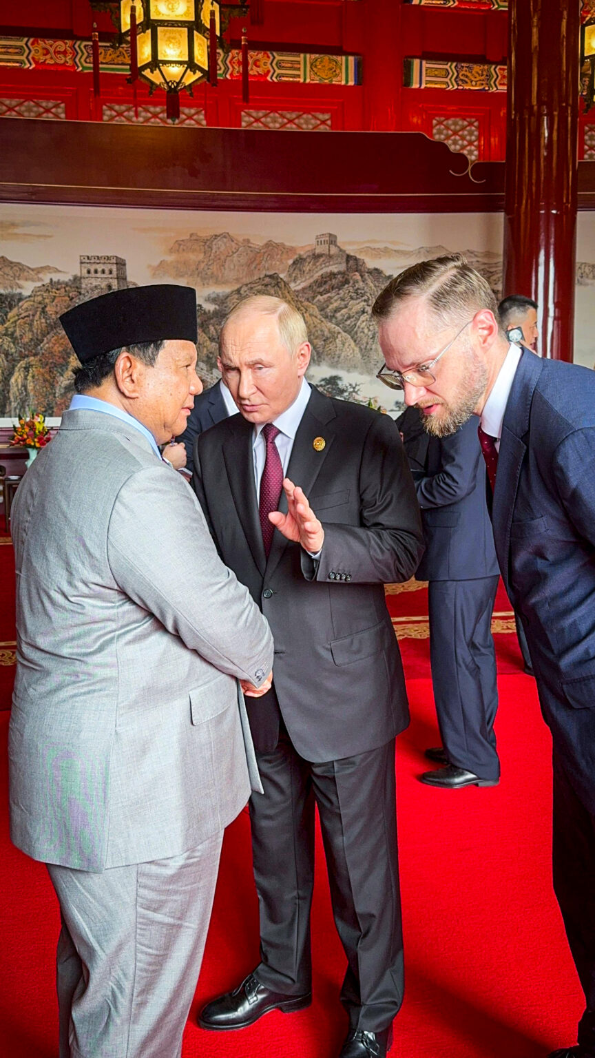 普拉博沃总统(Prabowo Subianto)在中国人民抗日战争暨世界反法西斯战争胜利80周年纪念活动期间,与俄罗斯总统普京举行特别会晤。