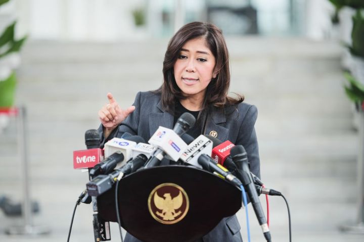 9月1日,通信与数字部长梅乌蒂亚(Meutya Hafid)指出,社交媒体上存在用于煽动暴力的资金流。该部门近期接到大量民众举报,称数字空间煽动性内容激增。