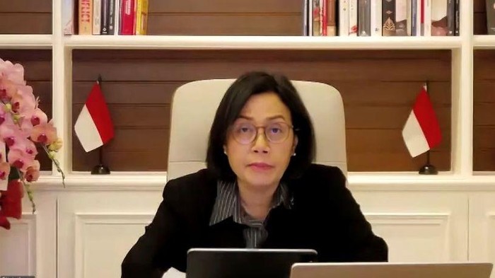 财政部长丝莉慕雅妮(Sri Mulyani Indrawati)通过网络会议与国会第四委员会、国家发展规划部长拉赫玛特(Rachmat Pambudy)及印尼央行行长佩里(Perry Warjiyo)举行工作会议时明确保证,2026年不会提高税率或开征新税。